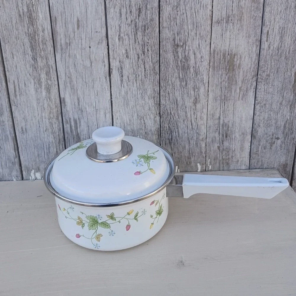 Vintage Enamel Strawberry Cookware Set‎ White Pot and Pan Floral Pattern